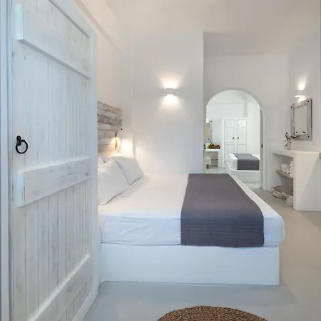 Flisvos Naxos City