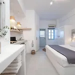 Flisvos Apartment Naxos City
