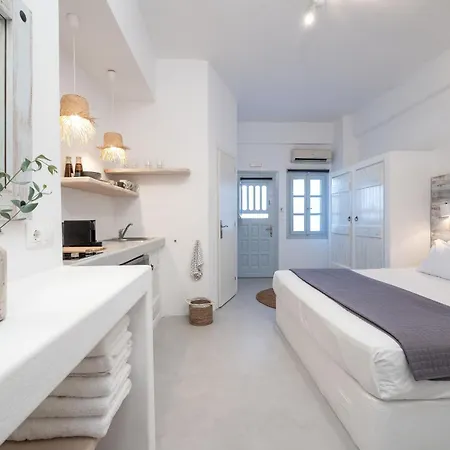 Flisvos Apartment Naxos City